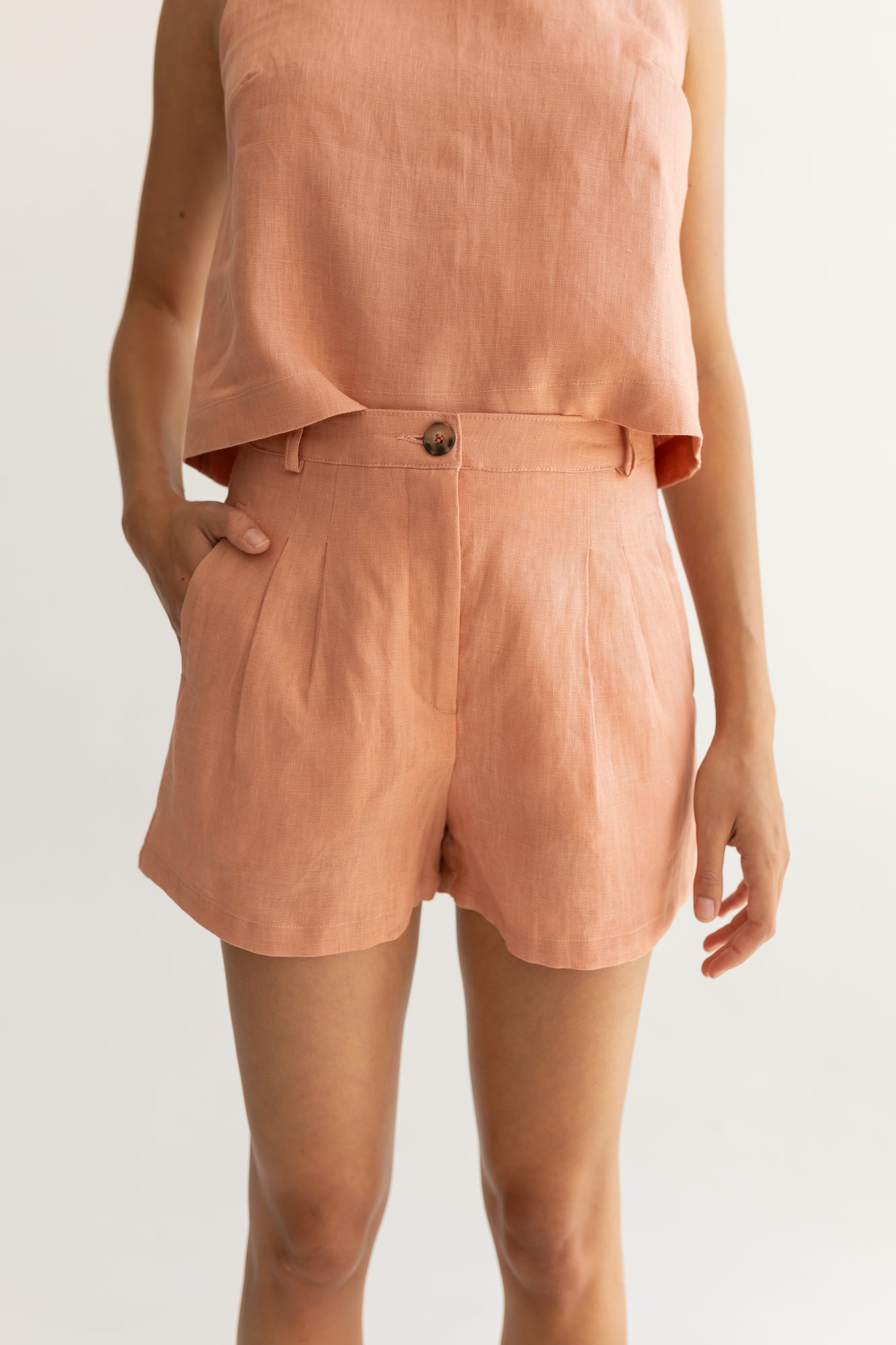 Short PILEO